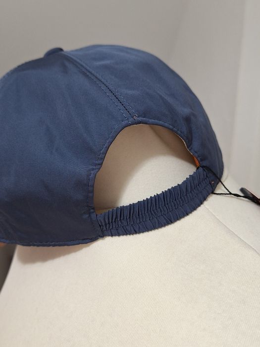 Loro  piana czapka  z  daszkiem
