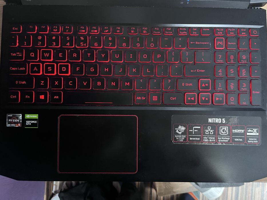Zestaw Acer Nitro 5 z ponad 30 grami