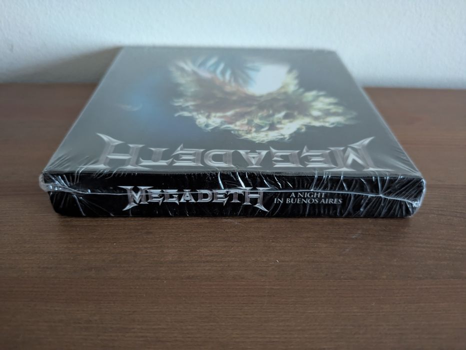 NOVO e SELADO - Megadeth - A Night in Buenos Aires