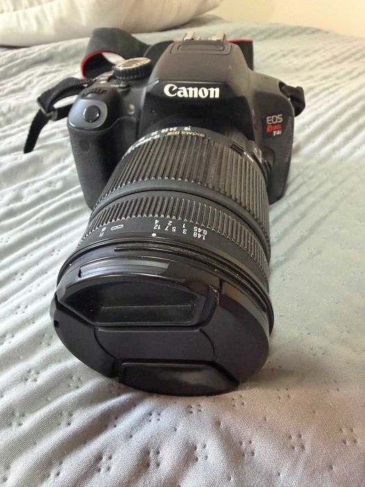 Camera Canon EOS T4i