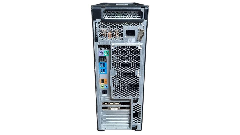 HP Z640 / Xeon E5-2620 v3 / 32GB / 256GB / GTX 750TI