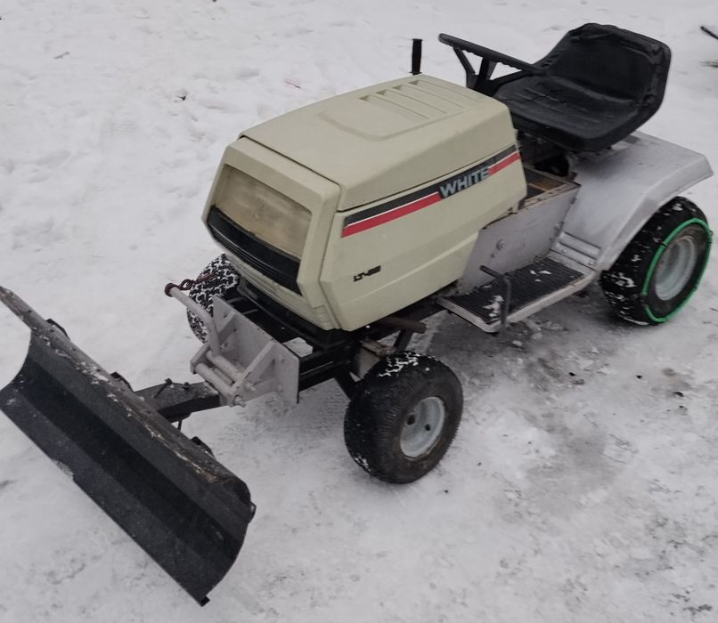 Traktorek kosiarka WHITE MTD Silnik Briggs 11.5 z pługiem brak Kosiska