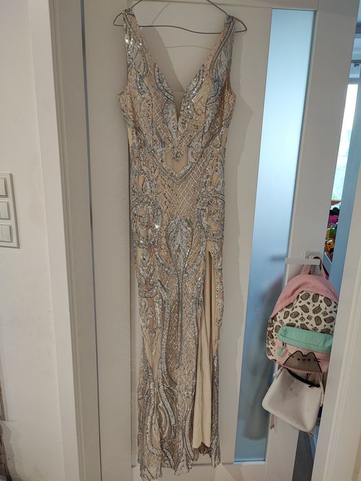 Długa elegancka suknia cekinowa z rozporkiem L 40 M 38 wesele impreza