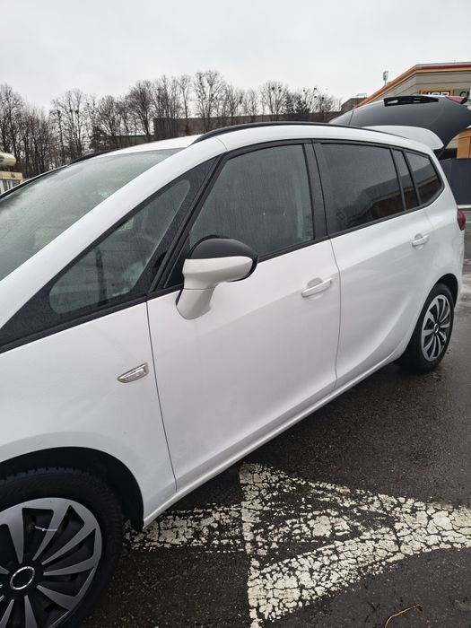 Продам авто Opel Zafira Tourer