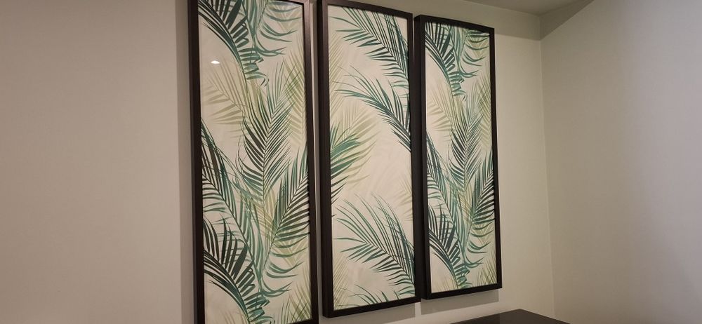 3 molduras IKEA Ribba com papel verde floresta