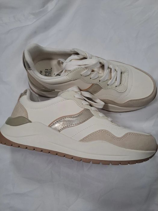 Женские кроссовки Time and Tru