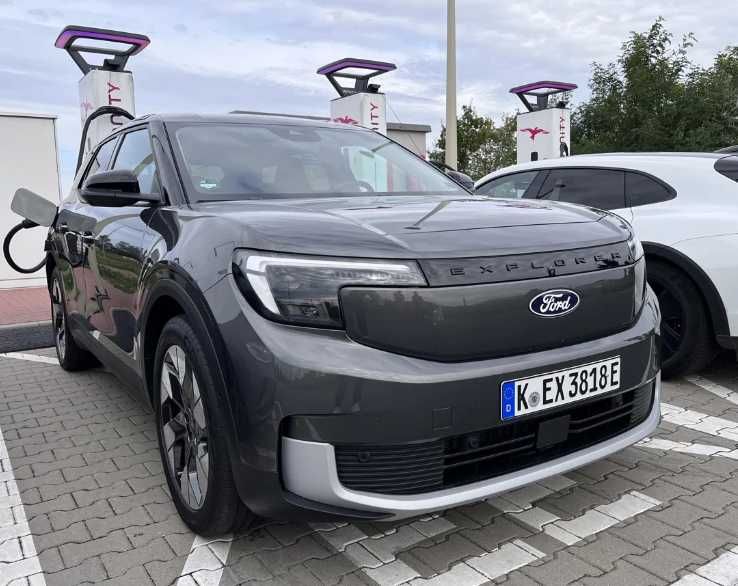 Ford Explorer EV бампер передній, задній, розборка