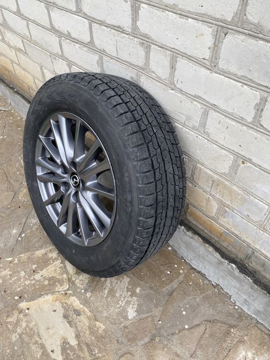 225/65 R17 Yokohama Ice Guard