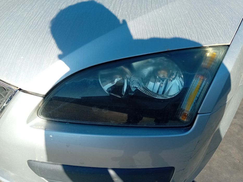 Ótica / farol esquerda FORD Focus II (DA_)