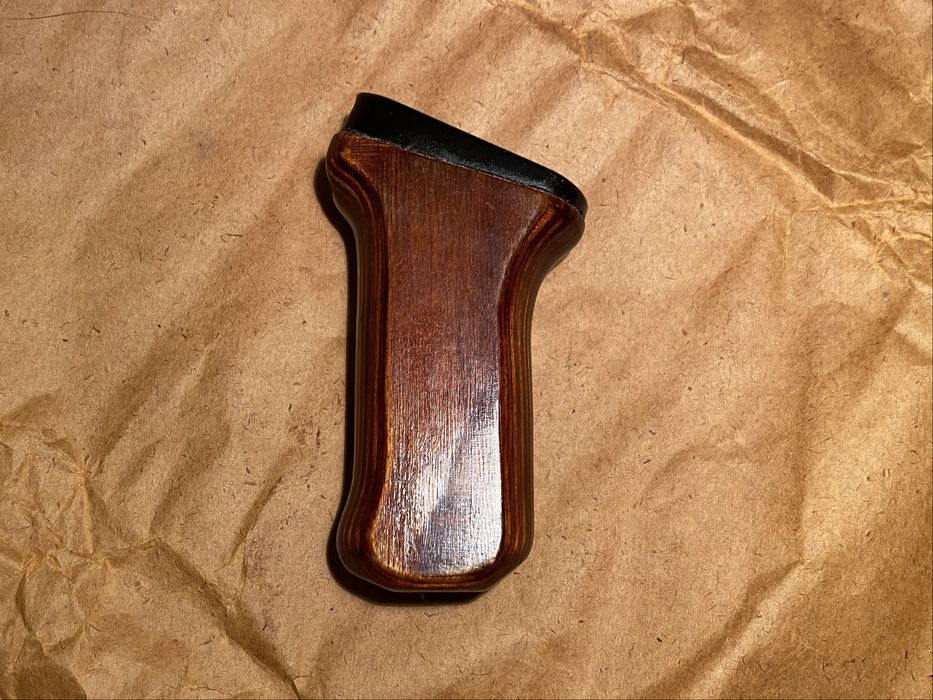 Деревʼяне пістолетне руківʼя для АКМ, АК47, РПК