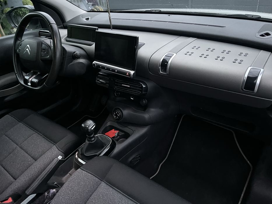 Citroen c4 Cactus lift benzyna 1.2 130km kamera parki alu biała perła hak niski przebieg