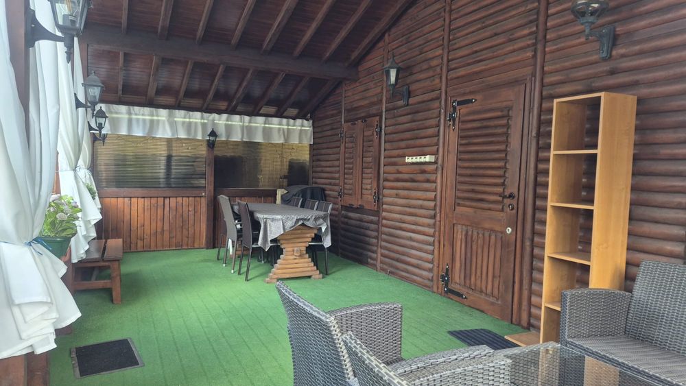 Domek letniskowy nad jeziorem + wyposażenie - Przyjezierze - sprzedam