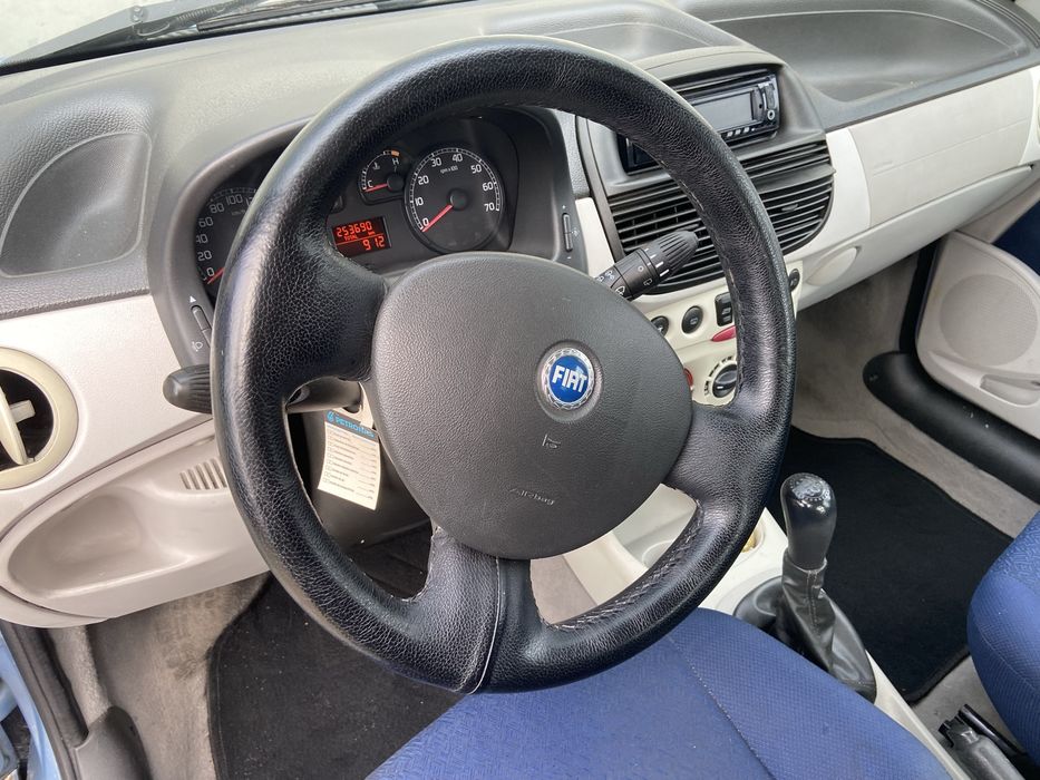 Fiat Punto 1.3 Multijet Diesel (2003) – Inspeção até 2027 – Muito Económico