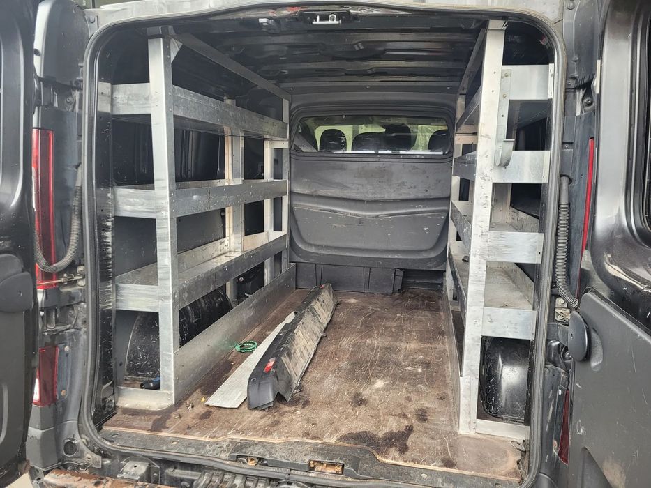 Zabudowa warsztatowa regal Renault Trafic III 14r long