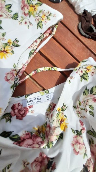 Várias blusas senhora