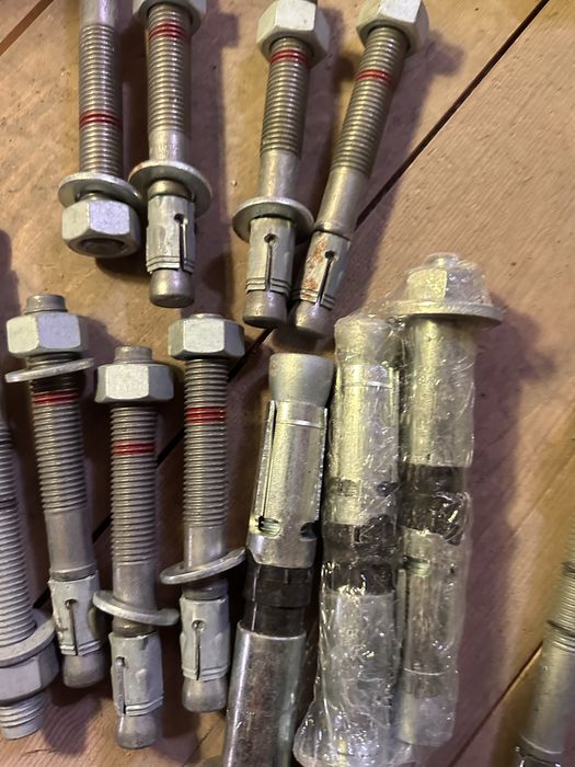 Kotwy rozporowe stalowe do betonu  M16 Hilti
