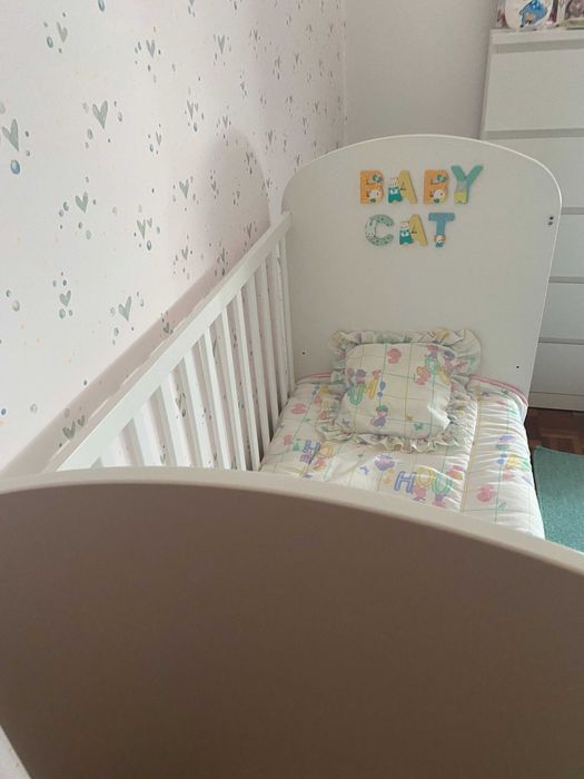BERÇO IKEA BRANCO, para bébe e criança, com gavetão