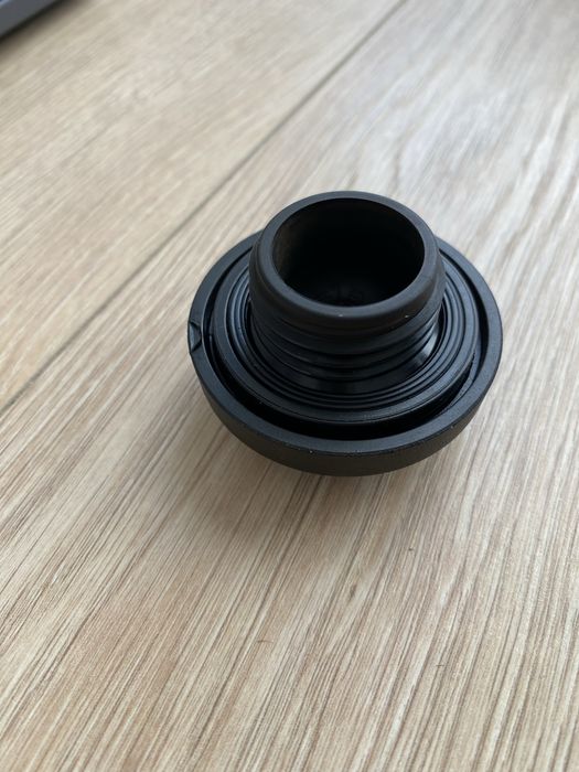 Кришка масляної горловини Honda civic 4d оригінал