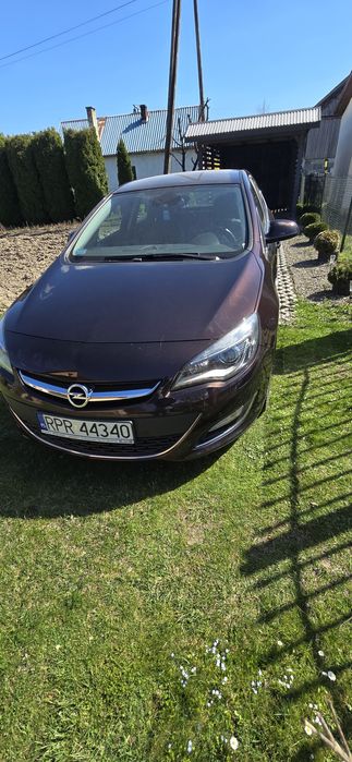 Opel Astra J 1.4 Turbo 125km