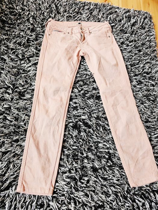 Różowe dżinsy Tommy Hilfiger 29/32
