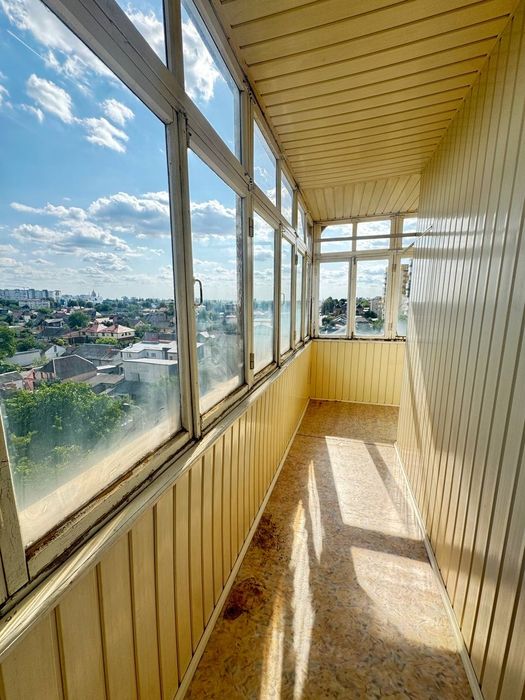 Продаж 3-квартири 70 кВ.в районі Чайки