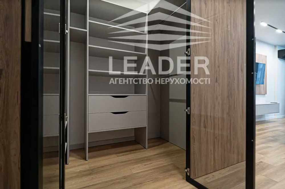 Продам 1кв.Жк"Лісопарковий"-ДИЗАЙНЕРСЬКА-Студія+Балкон-Гардеробка!