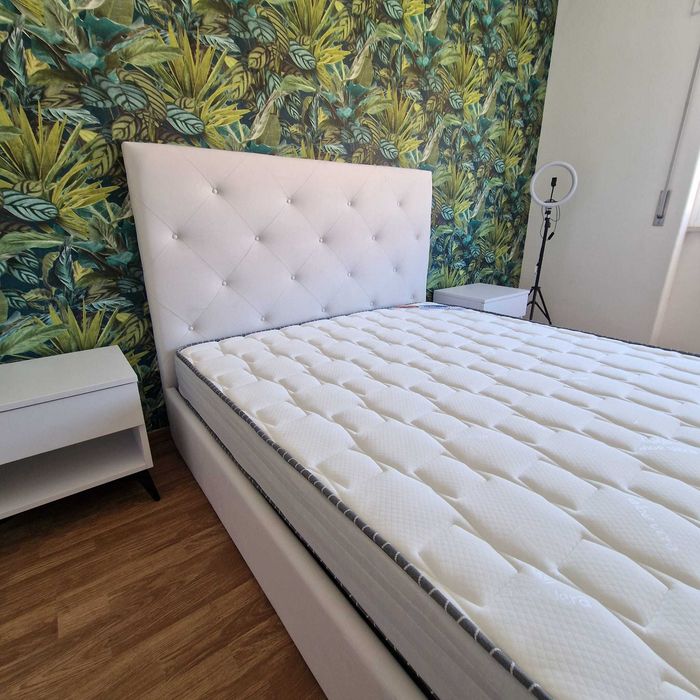 Camas de Casal Estofadas de Luxo 199€ Disp. em Várias Cores! 190x140m!