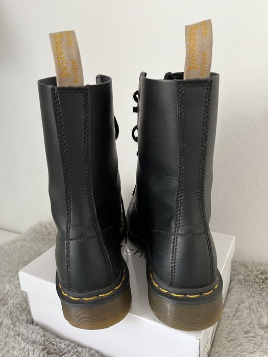 Oryginalne glany Dr. Martens martensy z ekoskóry czarne