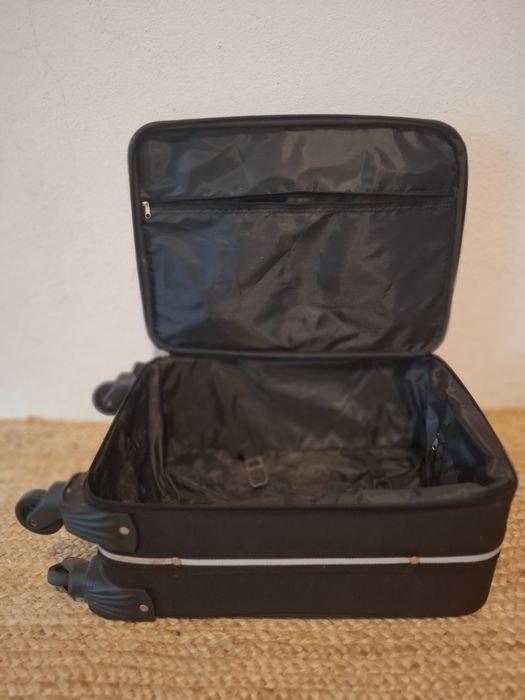 Mala viagem Savebag 
46 x 33 X 18
Excelente estado