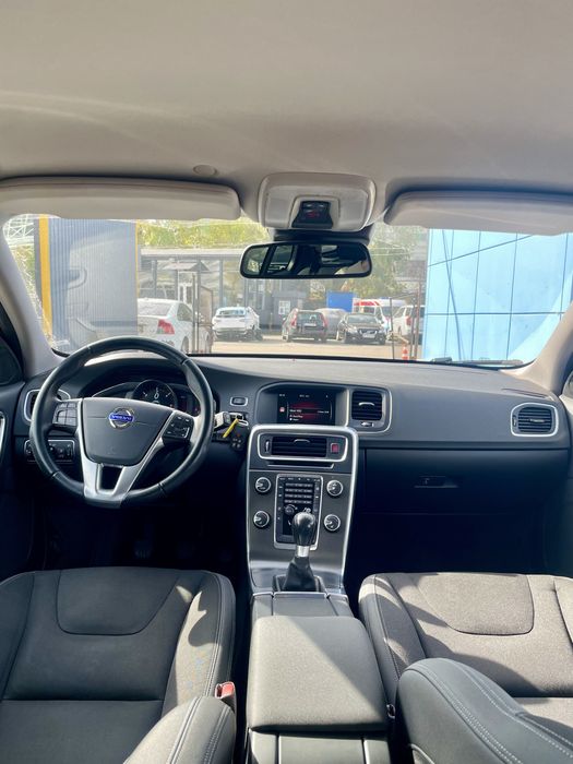Volvo v60(D2) 2014 року