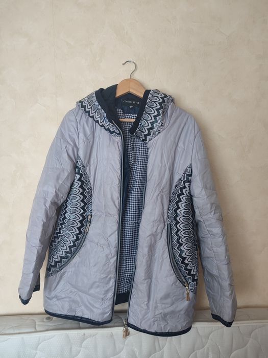 Куртка осінь весна жіноча