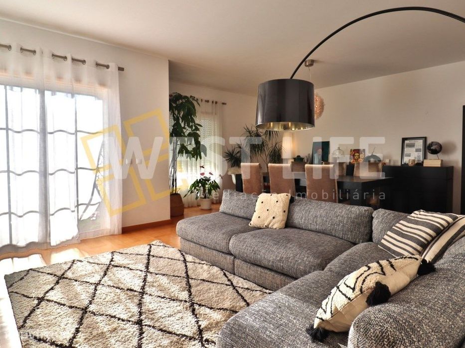 Apartamento Duplex T3 + 1 - A dois minutos da Praia de Ribeira D'Il...
