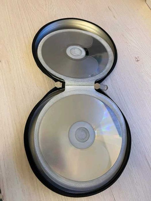 Solidne, utwardzane etui na płyty CD/DVD