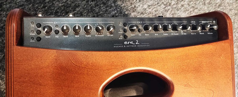 Hughes＆Kettner era1 ドイツ製アコースティックアンプ USED Hughes＆Kettner era1 ドイツ製アコースティックアンプ USED