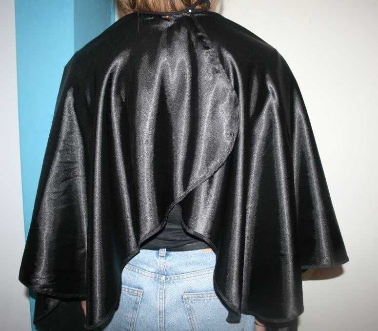 peleryna fryzjerska ATŁAS Duża i długa czarna poliester śliska