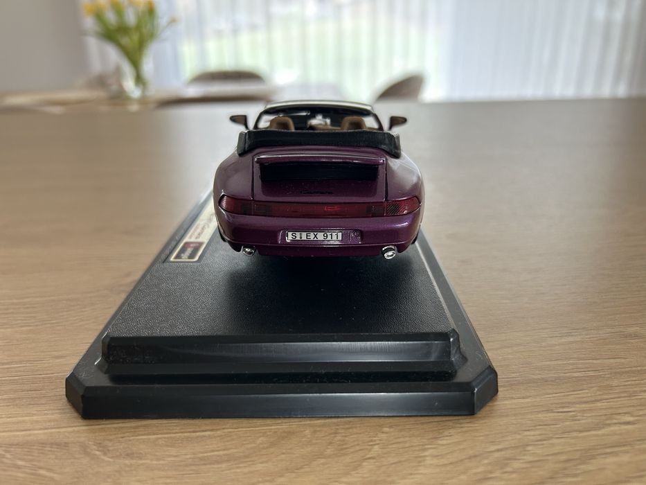 Bburago burago model Porsche 911 Carrera 1:24