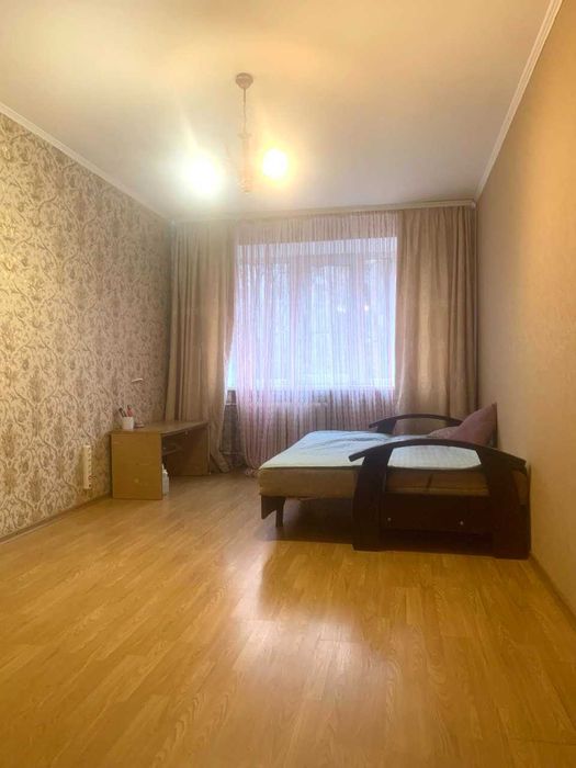 Предлагается аккуратная 2-ком квартира 47м2, центр Броваров