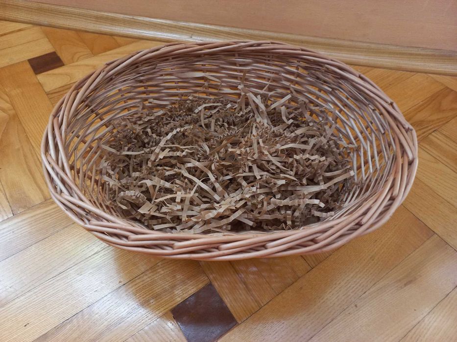 kosz na prezent, na drobiazgi - koszyczek, koszyk