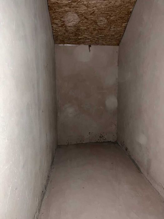 Продається простора 3 кім. квартира в новобудові площею 131 м2