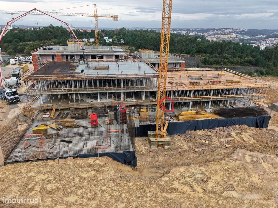 Apartamento T2 - Golden Wolf  - Telheiro, Leiria — Leiria, Pousos, Barreira E Cortes, Leiria