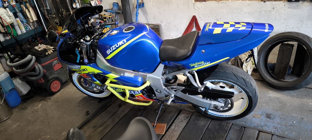 Suzuki GSXR 600 zadbany egzemplarz