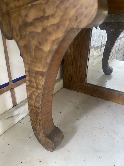 Cristaleira antiga para recuperação