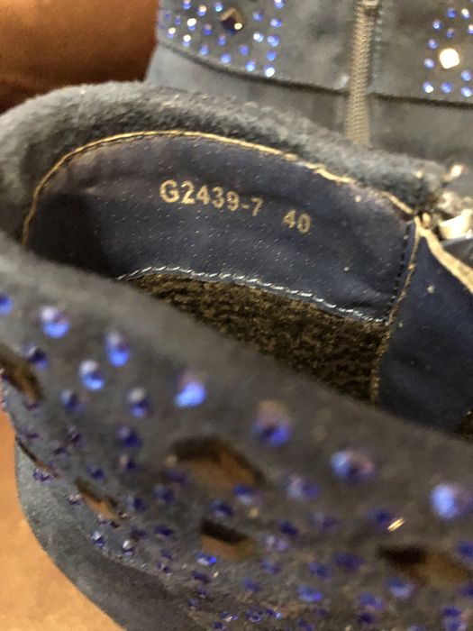 Ботильйони замшеві