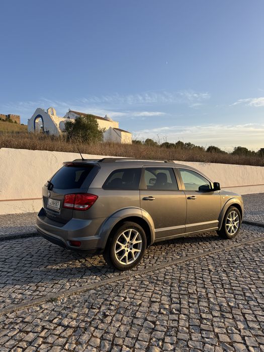 Fiat Freemont 2.0 M-Jet (7 Lugares) – Apenas 157.000 km – SUV Familiar Irrepreensível!