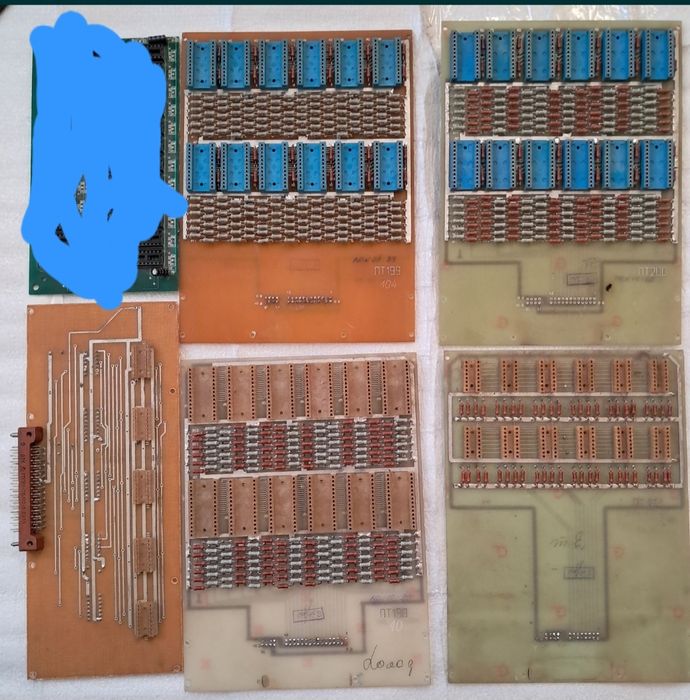 Деталі,  плати .