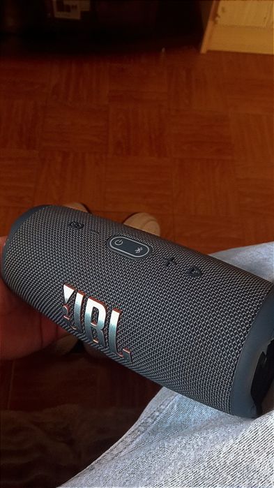 Jbl charge 5 com garantia