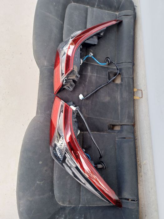 Toyota Camry 70 рестайлінг Задні фари Фонарь  20-23 року комплект