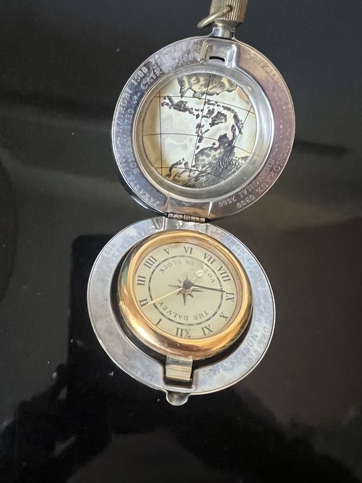 Zegarek kwarcowy Dalvey Voyager Clock