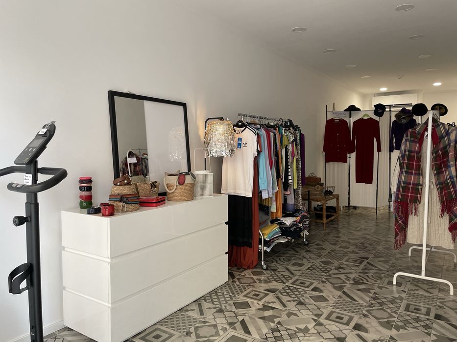 Arrenda-se loja comercial equipada