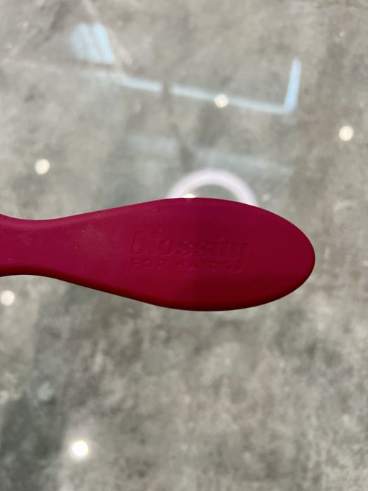 Szczotka do wcierki silikonowa bordowa z rączką